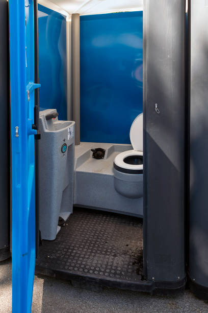 Portable Toilet Options We Offer in Orlinda, TN